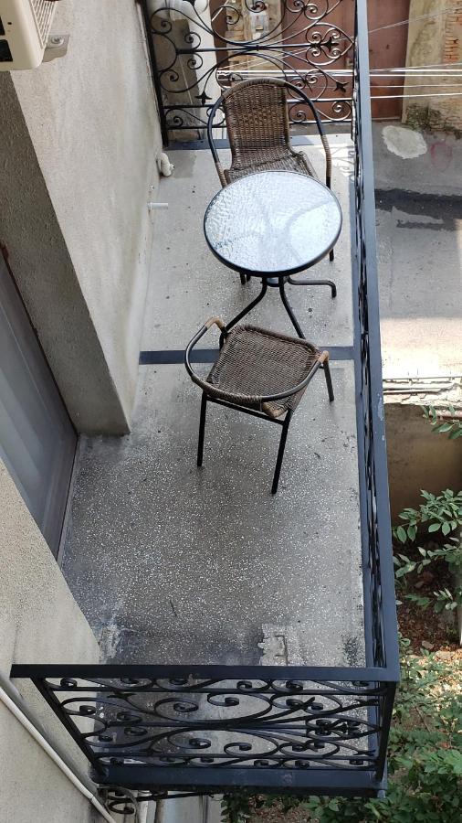 Family Guest House Tbilisi Exterior photo